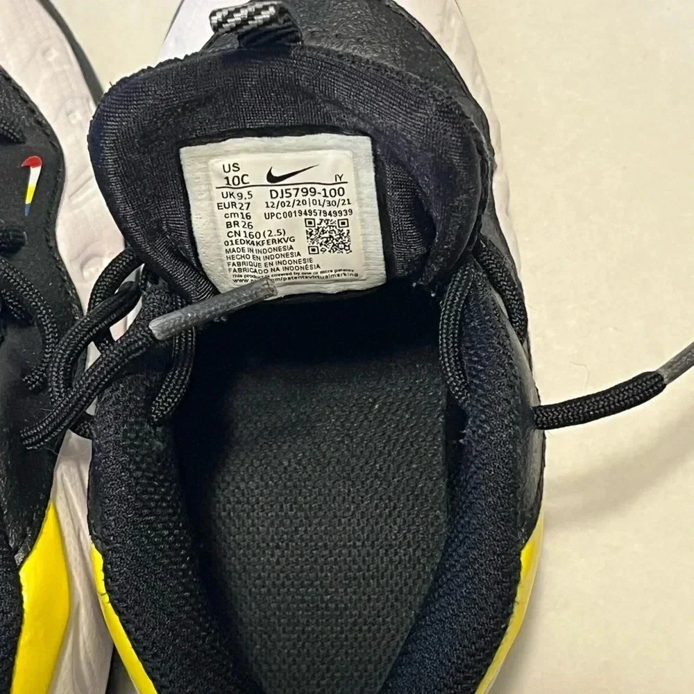 Nike Little Posite Foamposite kids tennis shoes size 10C yellow trim black white - Picture 4 of 15